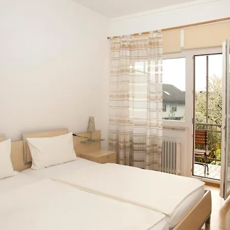 Martino - Zum Hirsch באד זקינגן