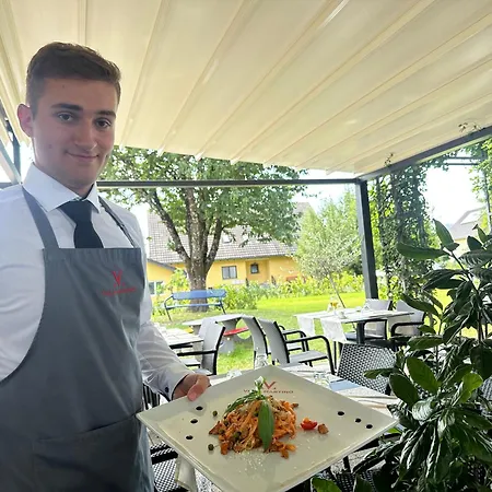 Martino - Zum Hirsch *