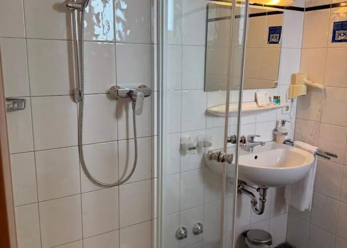 Hotel Martino - Zum Hirsch 3*